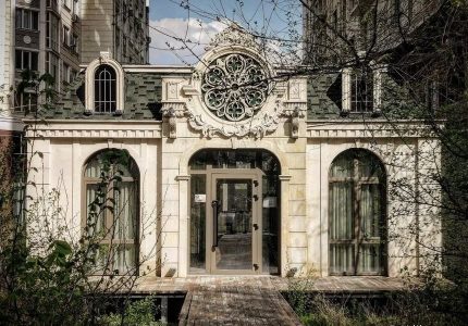 Motifs de l’architecture française en Asie centrale